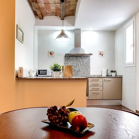 Modern 2 Bedroom Flat In Trendy Poble Sec