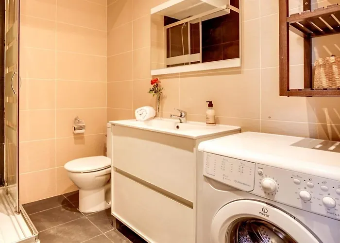 Modern 2 Bedroom Flat In Trendy Poble Sec برشلونة