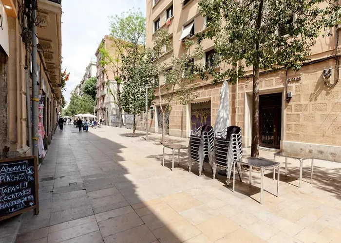 Modern 2 Bedroom Flat In Trendy Poble Sec